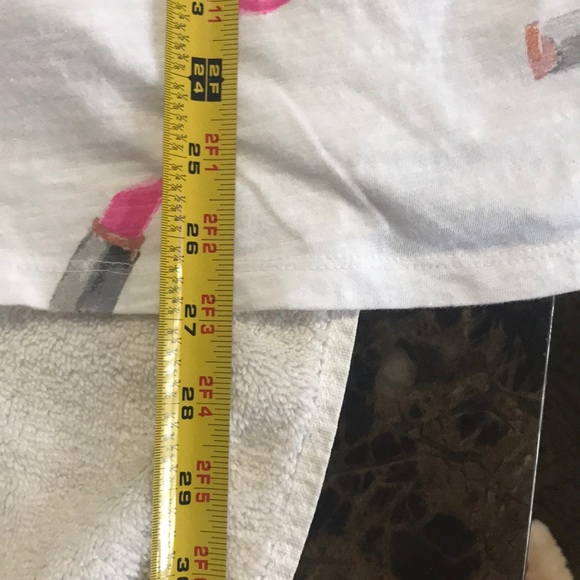 Lane Bryant lipstick t-shirt - Picture 8 of 12